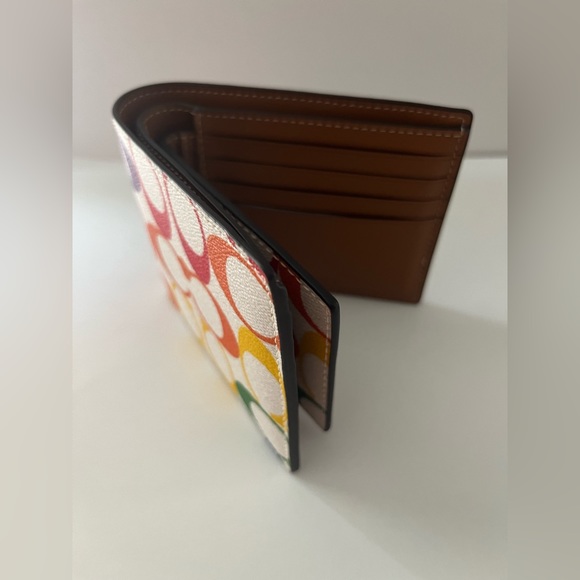 New Coach 3 In 1 Wallet In Rainbow Signature Canvas - Picture 7 of 8